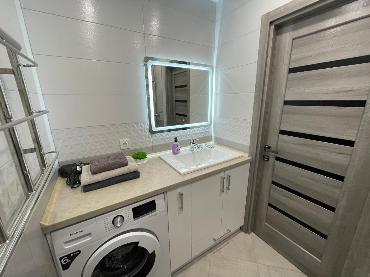 стильна в новому будинку, поряд центр та р. дніпро Apartment